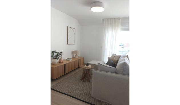 Återförsäljning - Apartment -
Orihuela - Inland