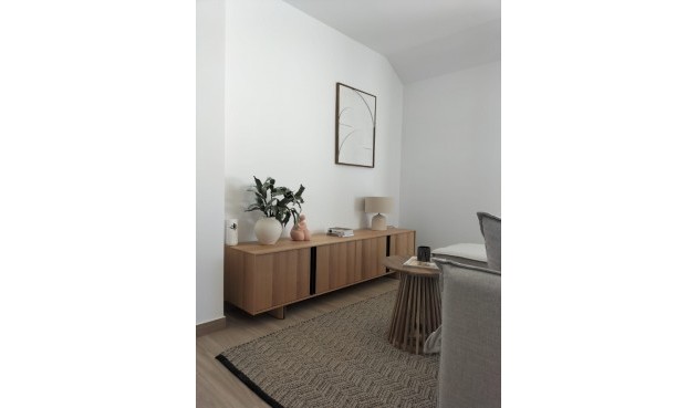 Återförsäljning - Apartment -
Orihuela - Inland