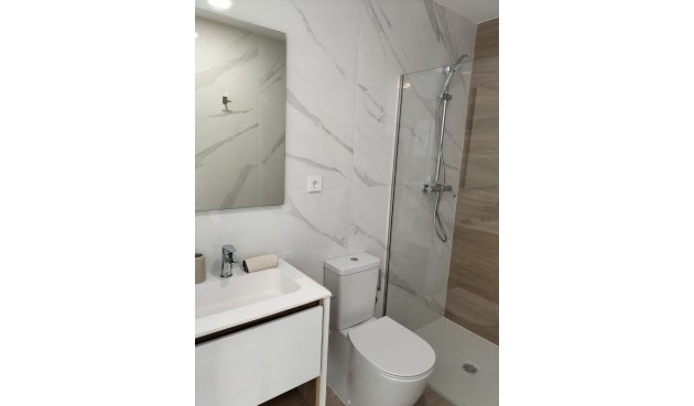Återförsäljning - Apartment -
Orihuela - Inland