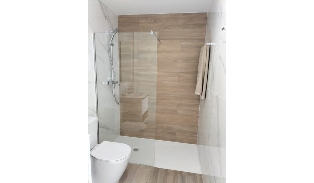 Återförsäljning - Apartment -
Orihuela - Inland