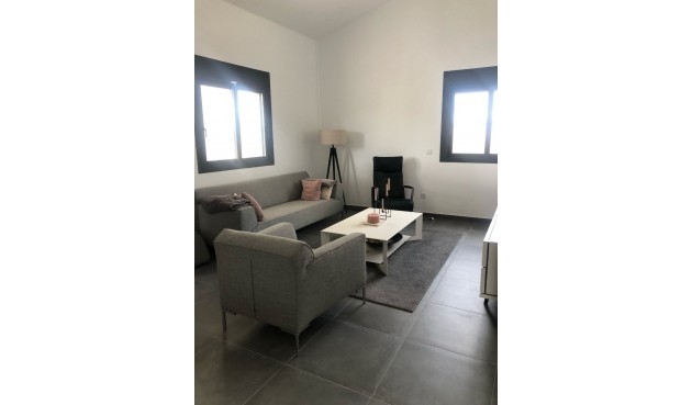 Resale - Villa -
Pinoso - Inland