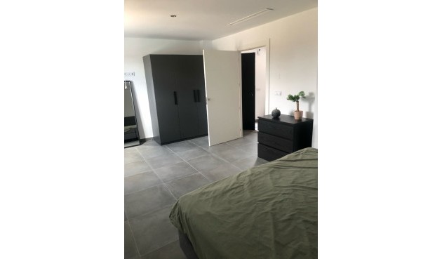 Resale - Villa -
Pinoso - Inland
