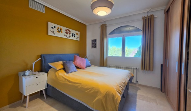 Resale - Villa -
Pinoso - Inland