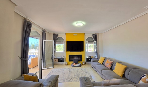 Resale - Villa -
Pinoso - Inland