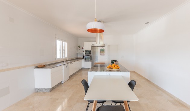 Resale - Villa -
La Romana - Inland