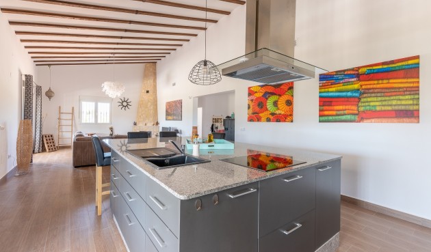 Resale - Villa -
La Romana - Inland