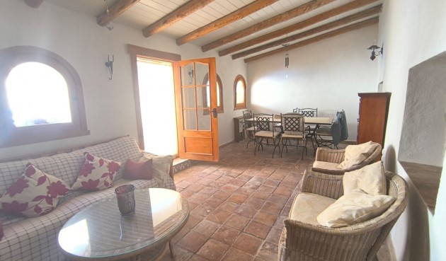 Resale - Villa -
Chinorlet - Inland