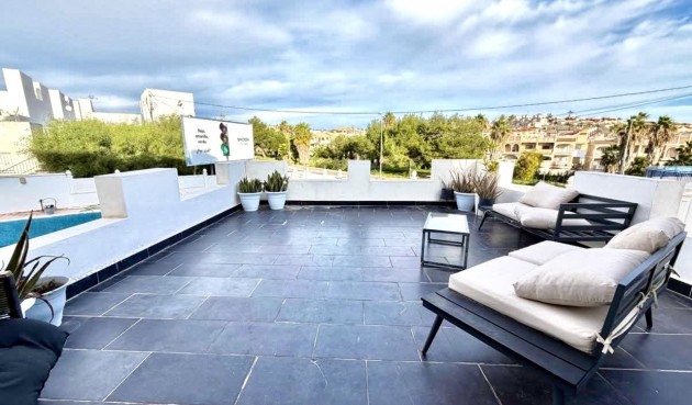 Resale - Villa -
Villamartin - Costa Blanca