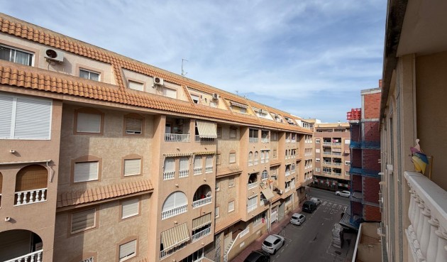Resale - Apartment -
Torrevieja - PARQUE DE LAS NACIONES