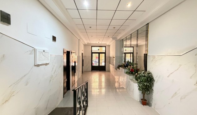 Resale - Apartment -
Torrevieja - PARQUE DE LAS NACIONES