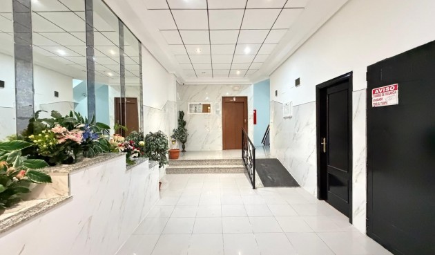 Resale - Apartment -
Torrevieja - PARQUE DE LAS NACIONES