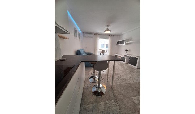 Resale - Apartment -
Torrevieja - Nueva Torrevieja