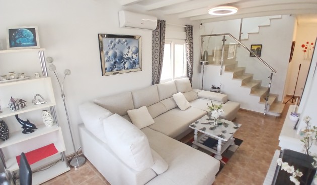 Resale - Villa -
Villamartin - Costa Blanca