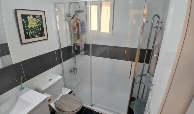 Resale - Villa -
Villamartin - Costa Blanca