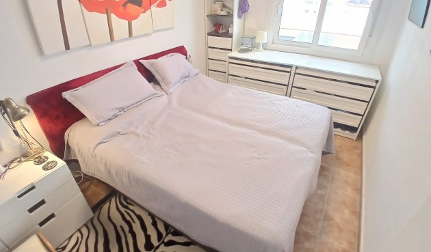 Resale - Villa -
Villamartin - Costa Blanca