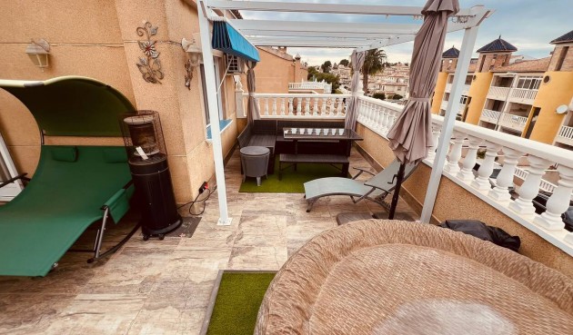 Resale - Villa -
Villamartin - Costa Blanca