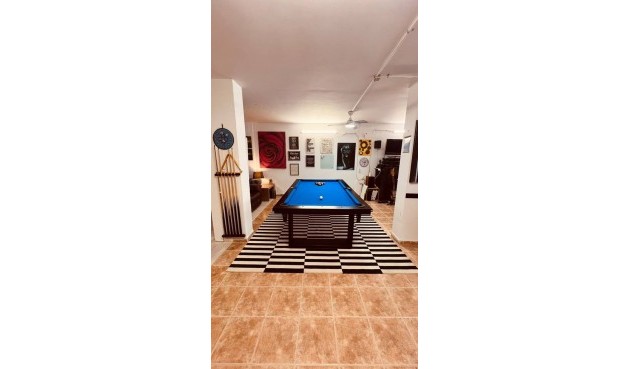 Resale - Villa -
Villamartin - Costa Blanca