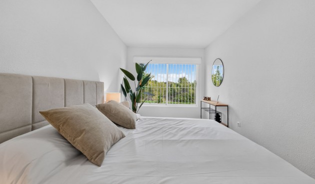 Resale - Bungalow -
Villamartin - Costa Blanca