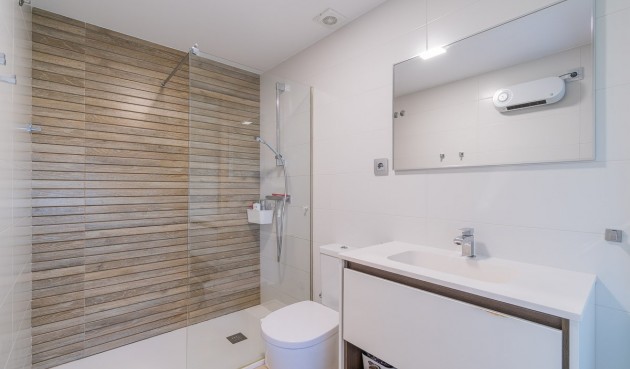 Resale - Bungalow -
Vistabella Golf Entre Naranjos - Inland