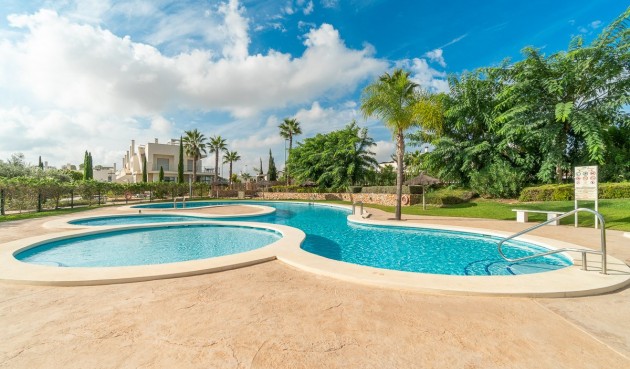 Resale - Bungalow -
Vistabella Golf Entre Naranjos - Inland