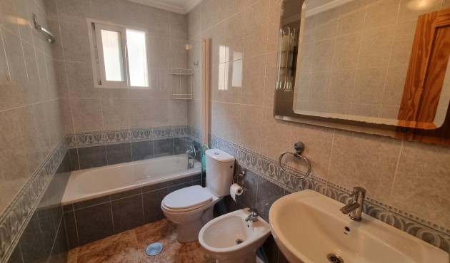 Resale - Penthouse -
Torrevieja - Centro