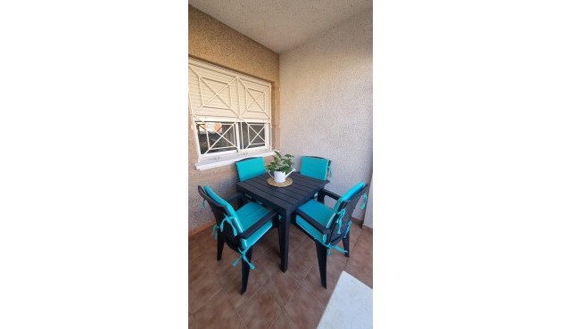 Resale - Bungalow -
Torrevieja - Torreblanca