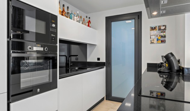 Resale - Apartment -
Villamartin - Costa Blanca