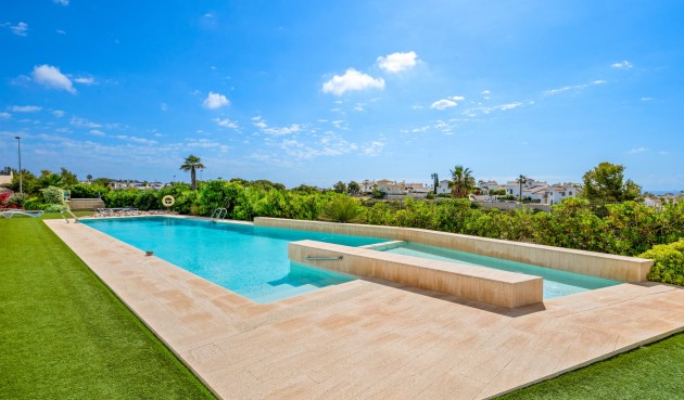 Resale - Apartment -
Villamartin - Costa Blanca