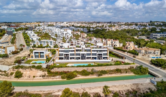 Resale - Apartment -
Villamartin - Costa Blanca