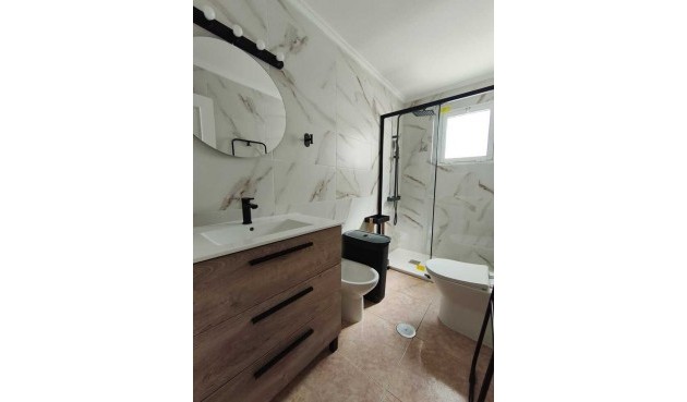 Resale - Penthouse Penthouse -
Torrevieja - PARQUE DE LAS NACIONES