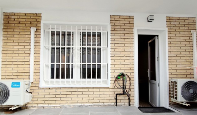 Resale - Apartment -
La Mata - Costa Blanca