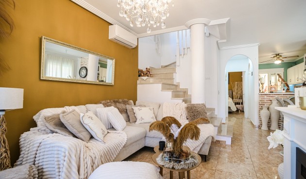Resale - Villa -
Guardamar del Segura - Costa Blanca