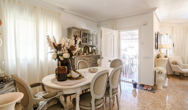 Resale - Villa -
Guardamar del Segura - Costa Blanca