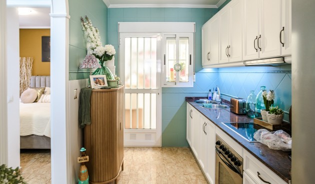 Resale - Villa -
Guardamar del Segura - Costa Blanca