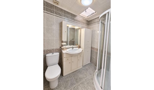 Resale - Bungalow -
Torrevieja - Torretas