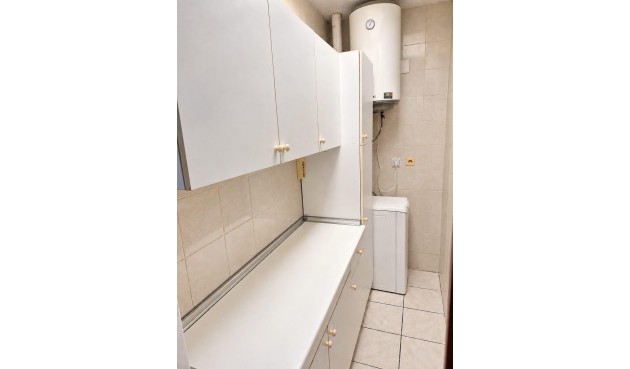 Resale - Bungalow -
Torrevieja - Torretas