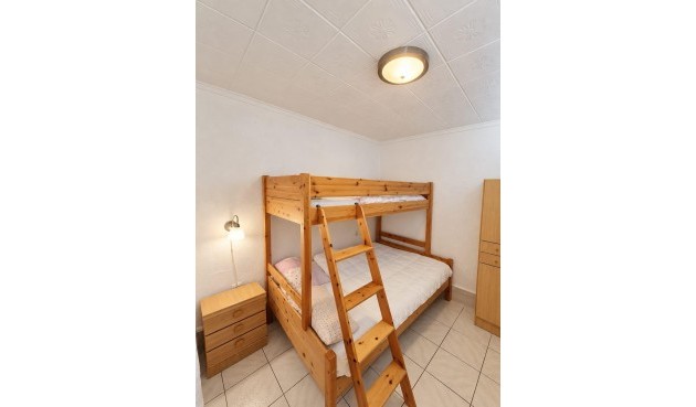 Resale - Bungalow -
Torrevieja - Torretas