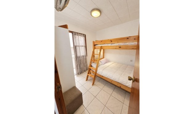 Resale - Bungalow -
Torrevieja - Torretas