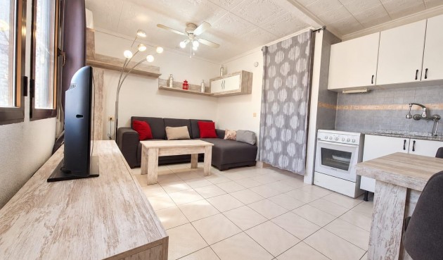 Resale - Bungalow -
Torrevieja - Torretas