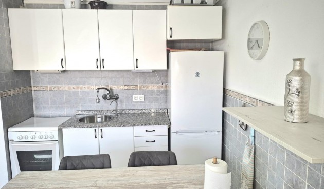 Resale - Bungalow -
Torrevieja - Torretas