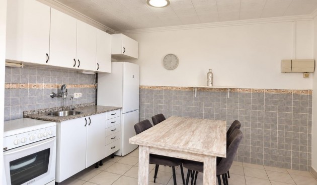 Resale - Bungalow -
Torrevieja - Torretas