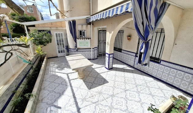 Resale - Quad House -
Torrevieja - Carrefour
