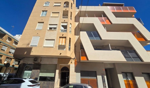 Resale - Apartment -
Torrevieja - Playa del Cura