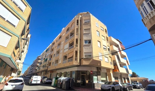 Resale - Apartment -
Torrevieja - Playa del Cura