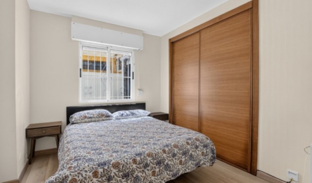 Resale - Town House -
Torrevieja - Costa Blanca