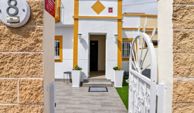 Resale - Town House -
Torrevieja - Costa Blanca