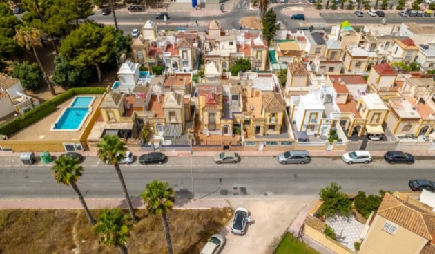 Resale - Town House -
Torrevieja - Costa Blanca