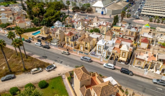 Resale - Town House -
Torrevieja - Costa Blanca