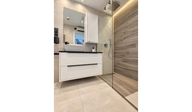 Resale - Penthouse -
El Raso - Costa Blanca