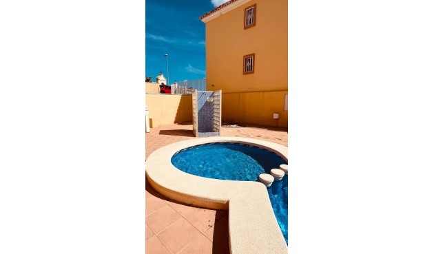 Resale - Apartment -
Villamartin - Costa Blanca